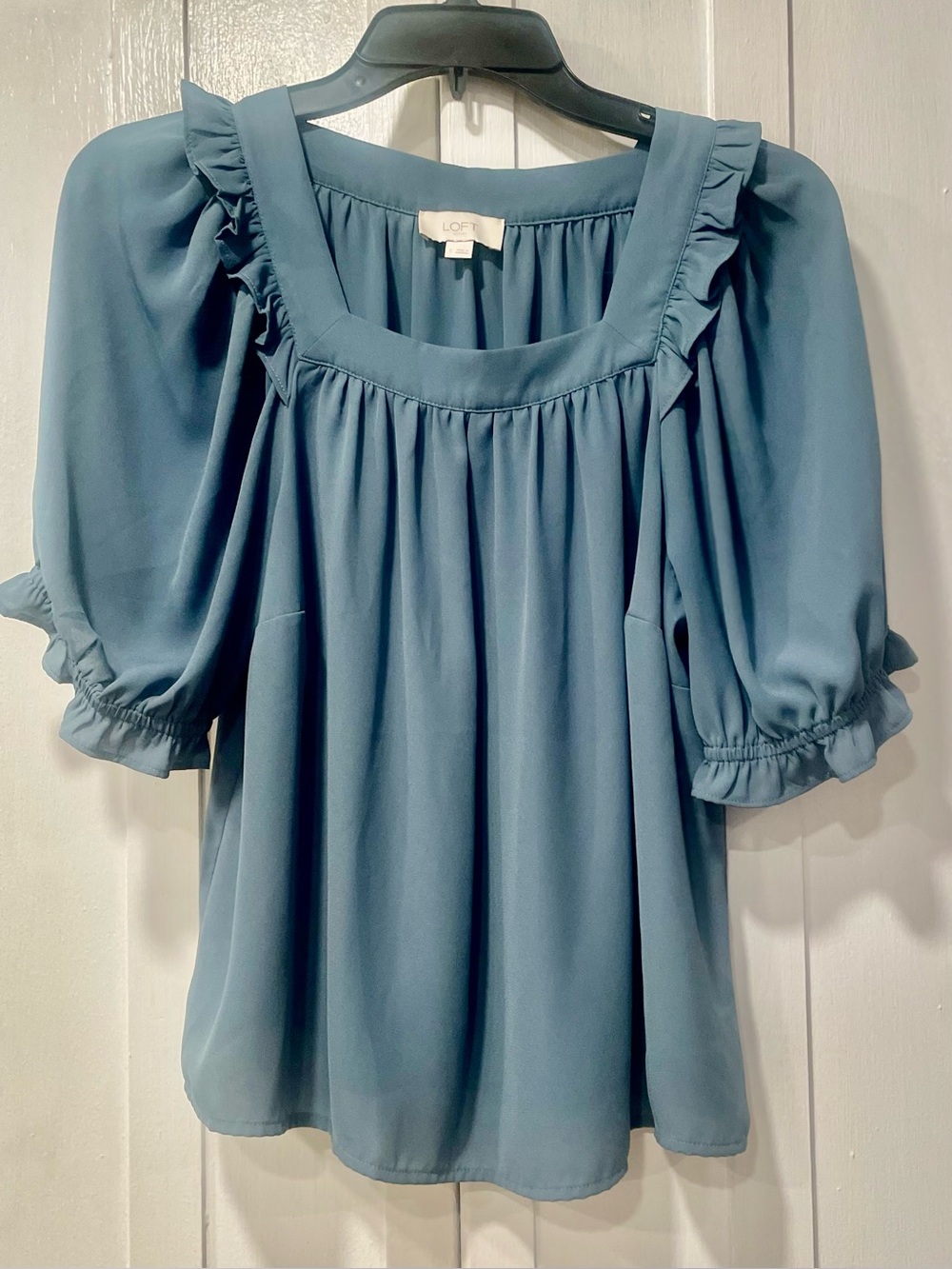 LOFT Blue Puff Sleeve Ruffle Neck Blouse Top Size Small